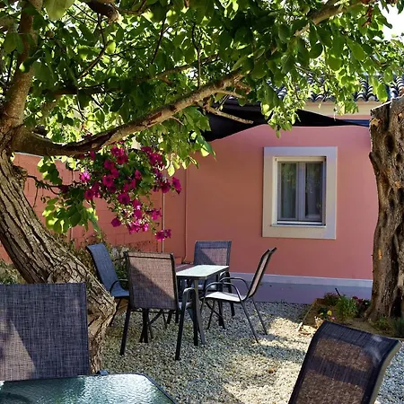 Casa Di Nina Villa Ipsos Exterior photo